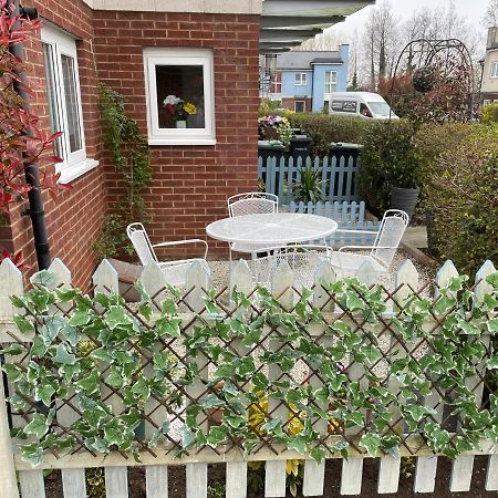 Bed and Breakfast TiSi Choice Northfleet Esterno foto
