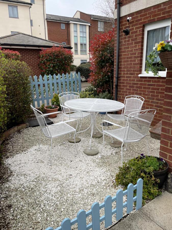 Bed and Breakfast TiSi Choice Northfleet Esterno foto